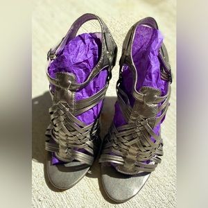 ankle strap shoes